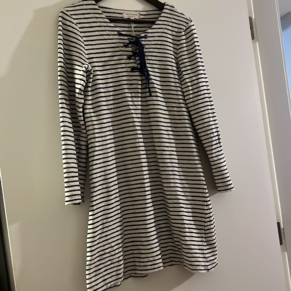 Max Studio Tunic Mini-Dress - Picture 3 of 4